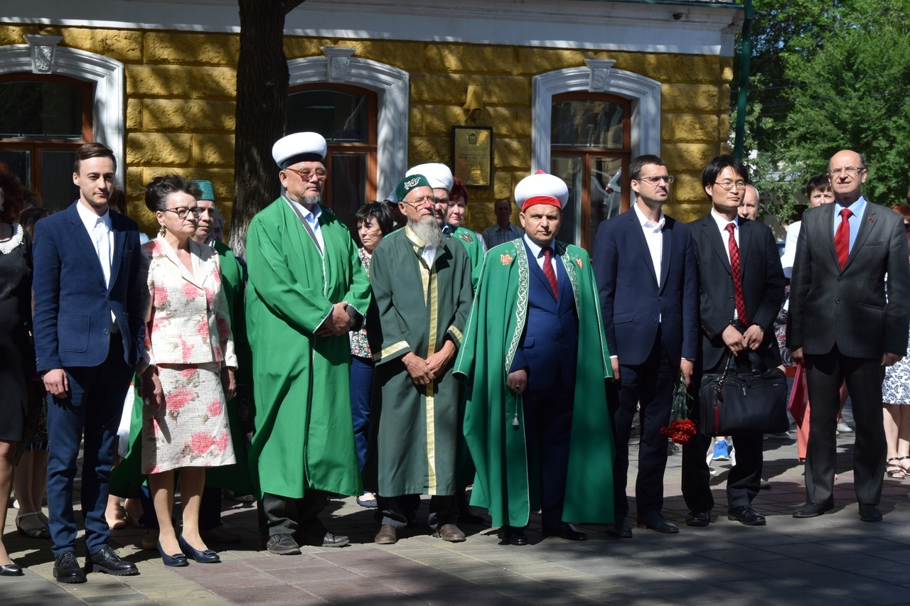 имамы мечети на поклонной горе